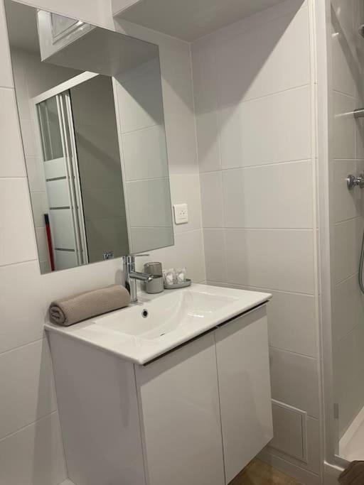 Studio Cosy Rue Alexander Taylor, Wifi, 2 Pers Pau Luaran gambar