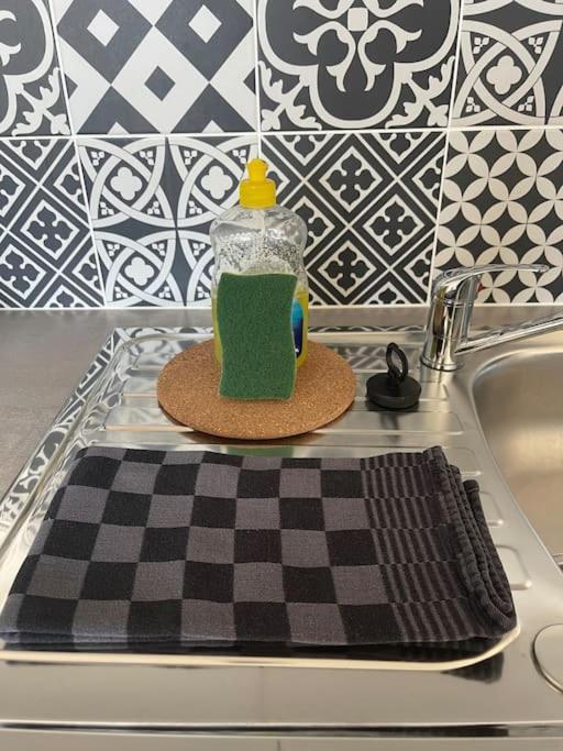 Studio Cosy Rue Alexander Taylor, Wifi, 2 Pers Pau Luaran gambar