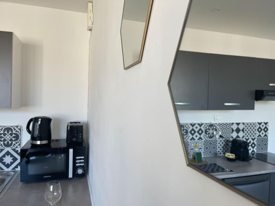 Studio Cosy Rue Alexander Taylor, Wifi, 2 Pers Pau Luaran gambar